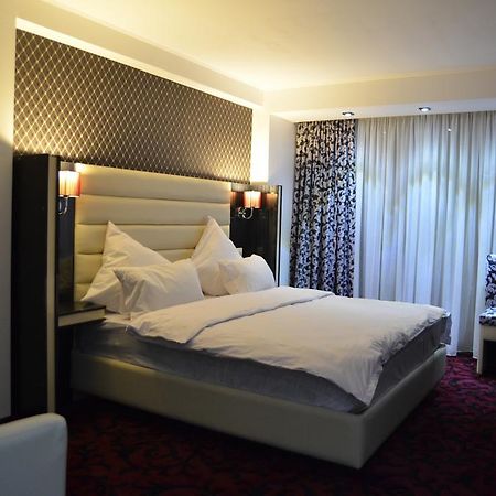 Hotel Articus Craiova Luaran gambar