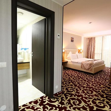Hotel Articus Craiova Luaran gambar