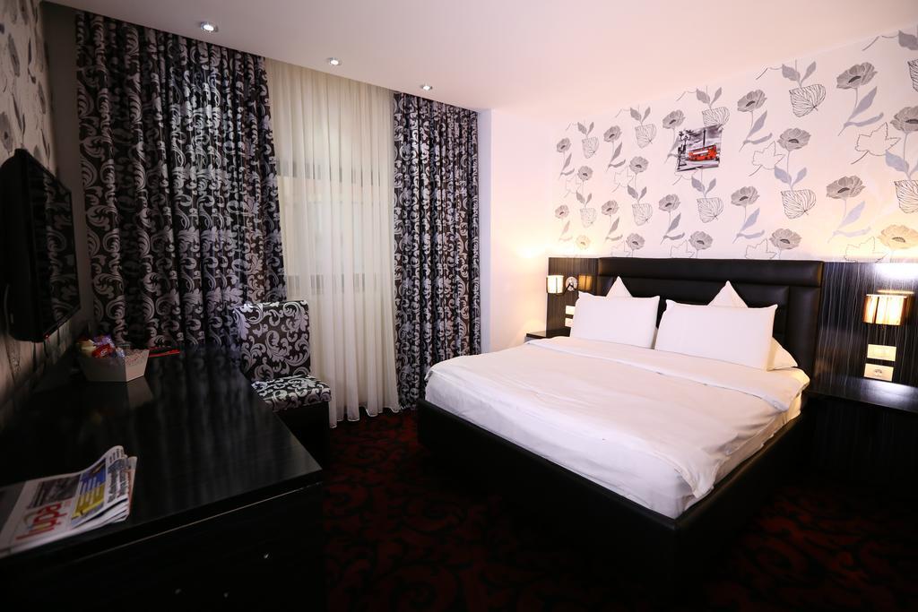 Hotel Articus Craiova Luaran gambar