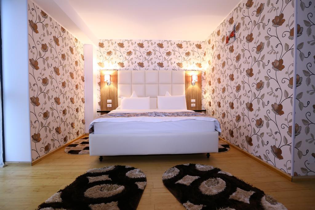 Hotel Articus Craiova Luaran gambar
