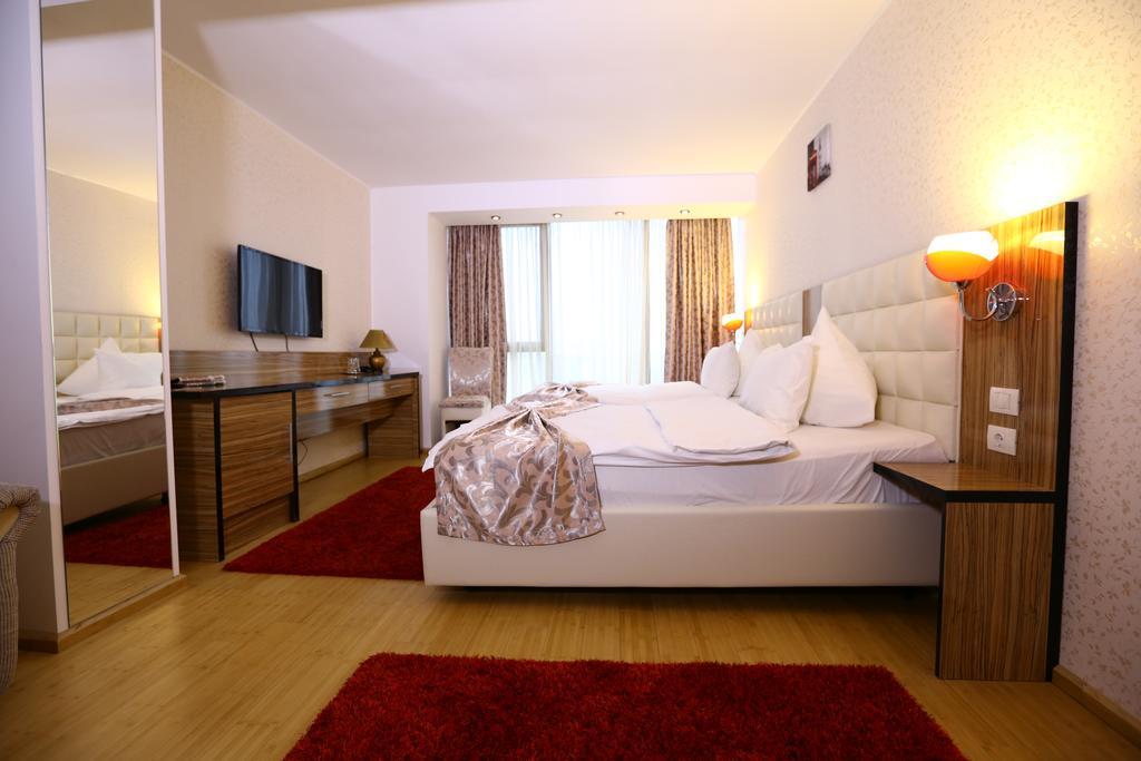 Hotel Articus Craiova Luaran gambar