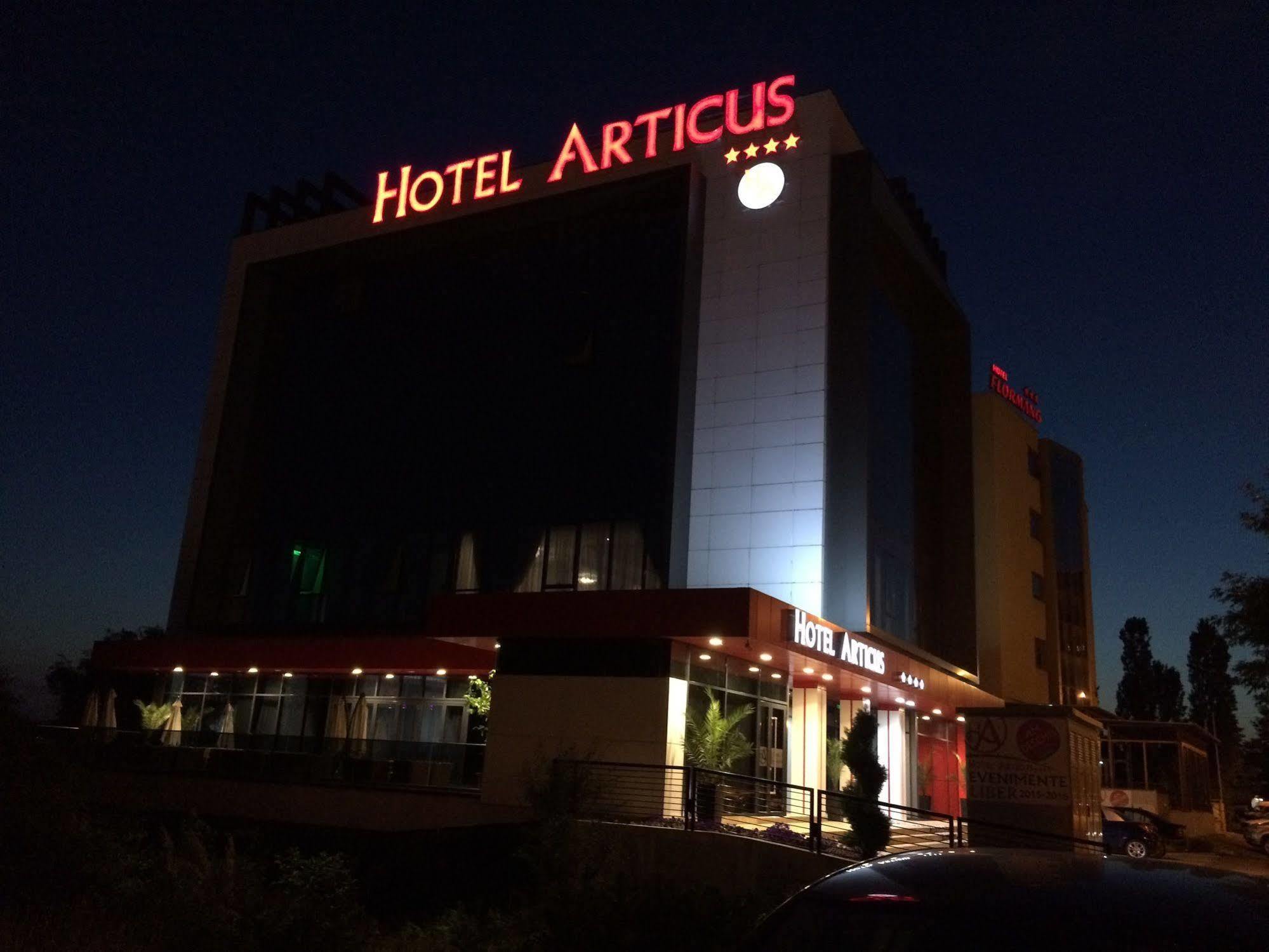 Hotel Articus Craiova Luaran gambar